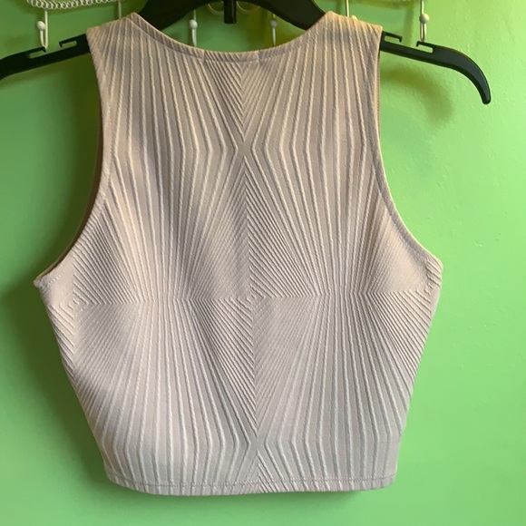 Blush Crop top - Picture 3 of 3